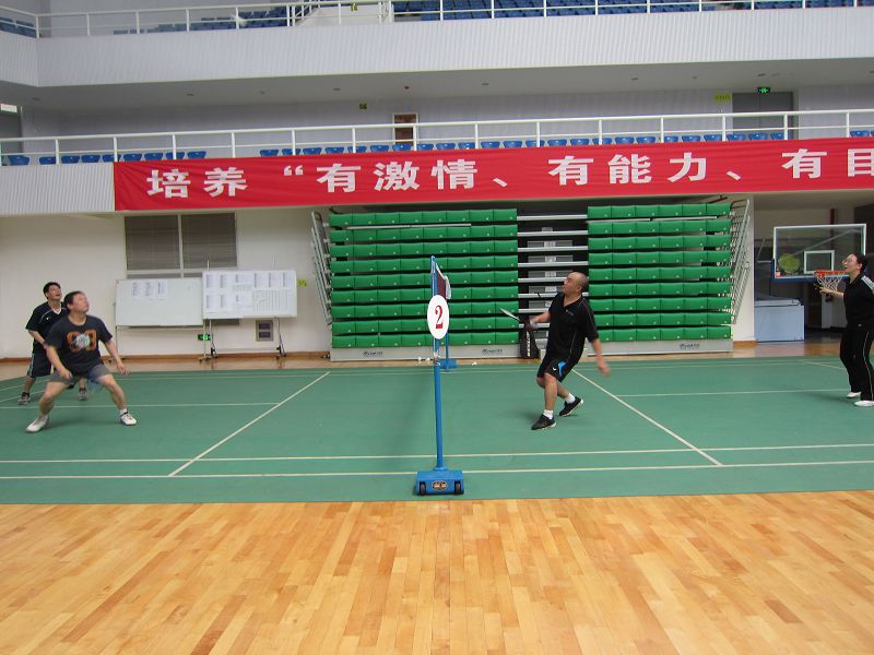 會萃堂系列活动之会院研究生师生羽毛球赛成功举行
