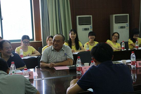 2015年“会人会语”文澜优秀大学生夏令营顺利开营