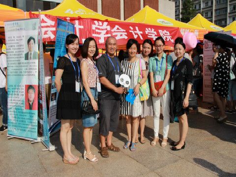 会计学院2015级迎新工作圆满结束