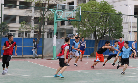 会计学院研一研二篮球对抗赛成功举办