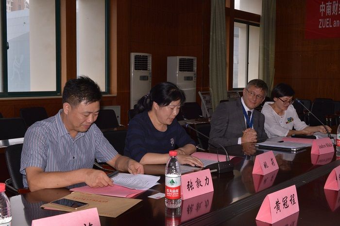 中南财经政法大学、皇家特许管理会计师公会MPAcc-CIMA方向班签约仪式暨管理会计人才培养高端论坛顺利举行